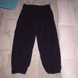 Lululemon cropped gaucho like leggings